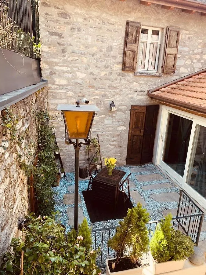 Appartamento Il borghetto di Torno