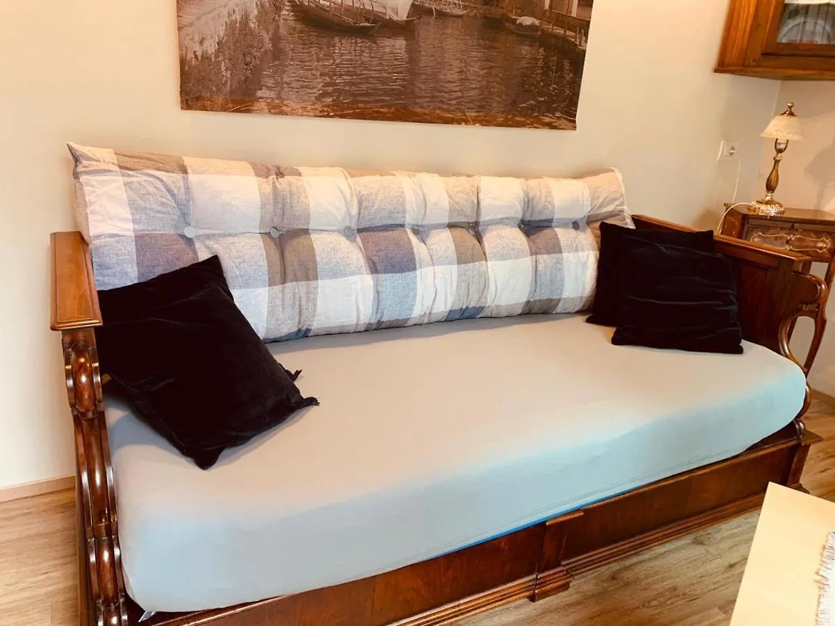 Il Borghetto Di Torno Apartment